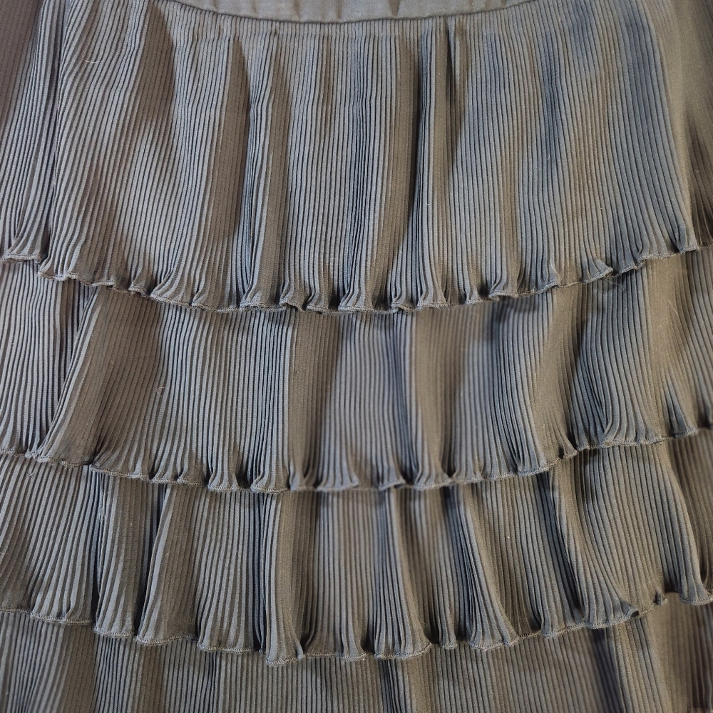 NWT Vintage Ann Taylor LOFT Y2K Tiered Pleated Chiffon Skirt | Size 6 | Black - Picture 4 of 9